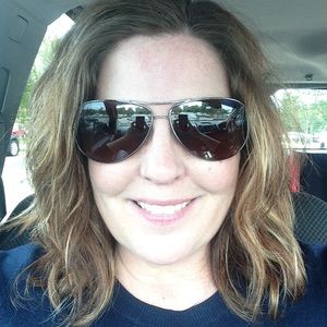 Meet your Posher, Marianne